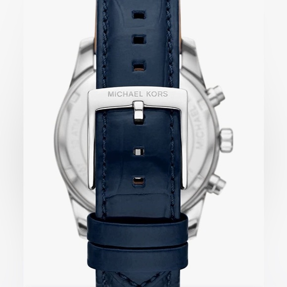 Michael Kors Watch - Picture 6 of 11